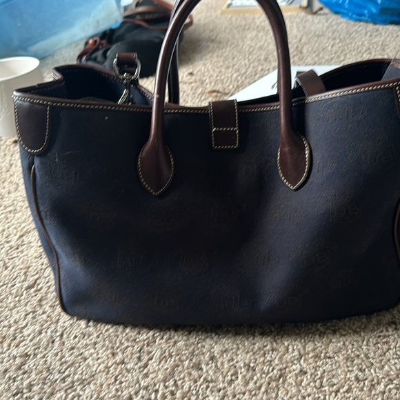 Dooney & Bourke Signature Black Canvas Large Satchel with shoulder strap - Picture 7 of 7